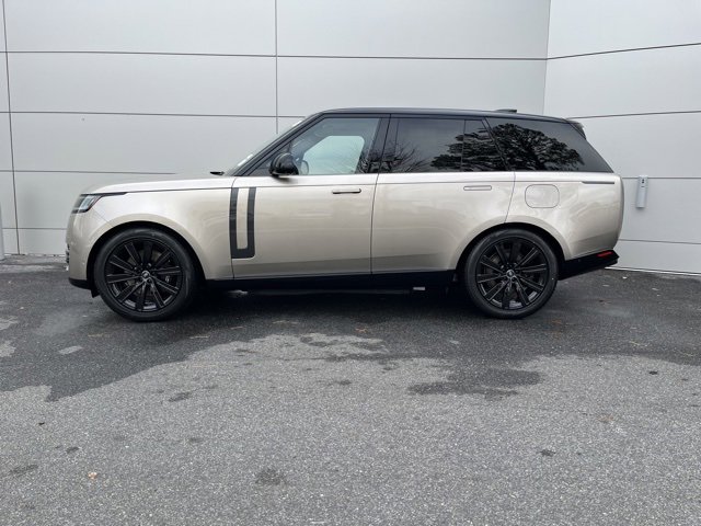 New 2025 Land Rover Range Rover SE image 14