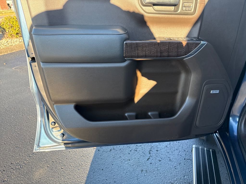 Used 2019 GMC Sierra 1500 Denali w/ Denali Ultimate Package image 12