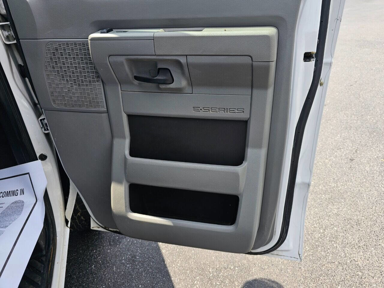 Used 2011 Ford E-150 and Econoline 150 w/ PWR Group image 28