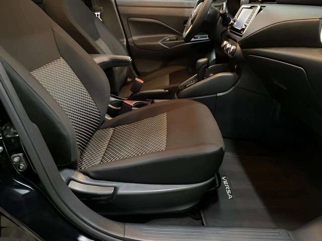 Used 2021 Nissan Versa S image 82