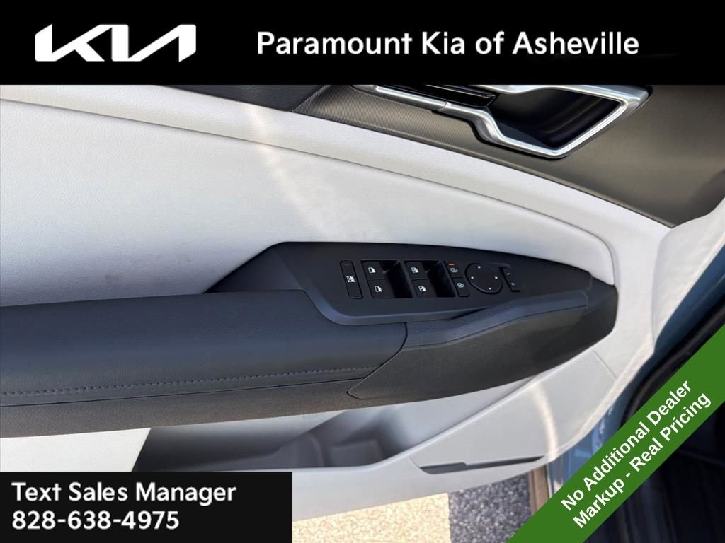 New 2026 Kia Sportage EX image 25