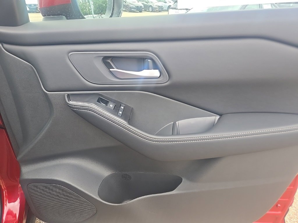 New 2026 Nissan Rogue SV image 27