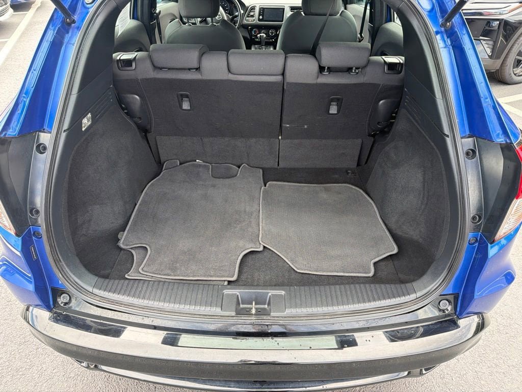 Used 2019 Honda HR-V Sport image 8
