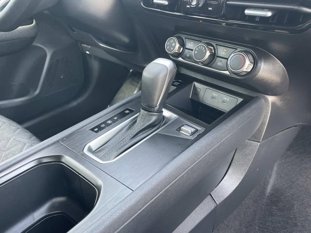 Used 2025 Nissan Kicks SV FWD image 37