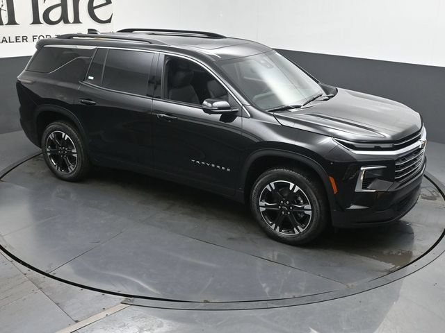 New 2027 Chevrolet Traverse LT w/ Sun and Wheel Package FWD image 17