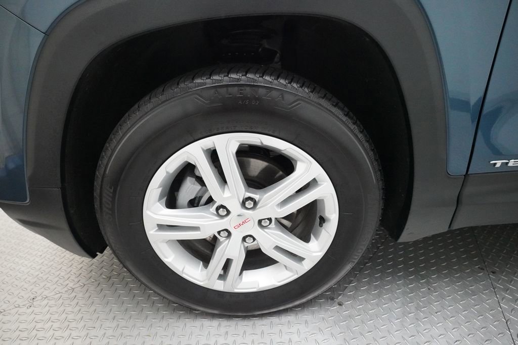 Used 2024 GMC Terrain SLE w/ Driver Convenience Package image 25