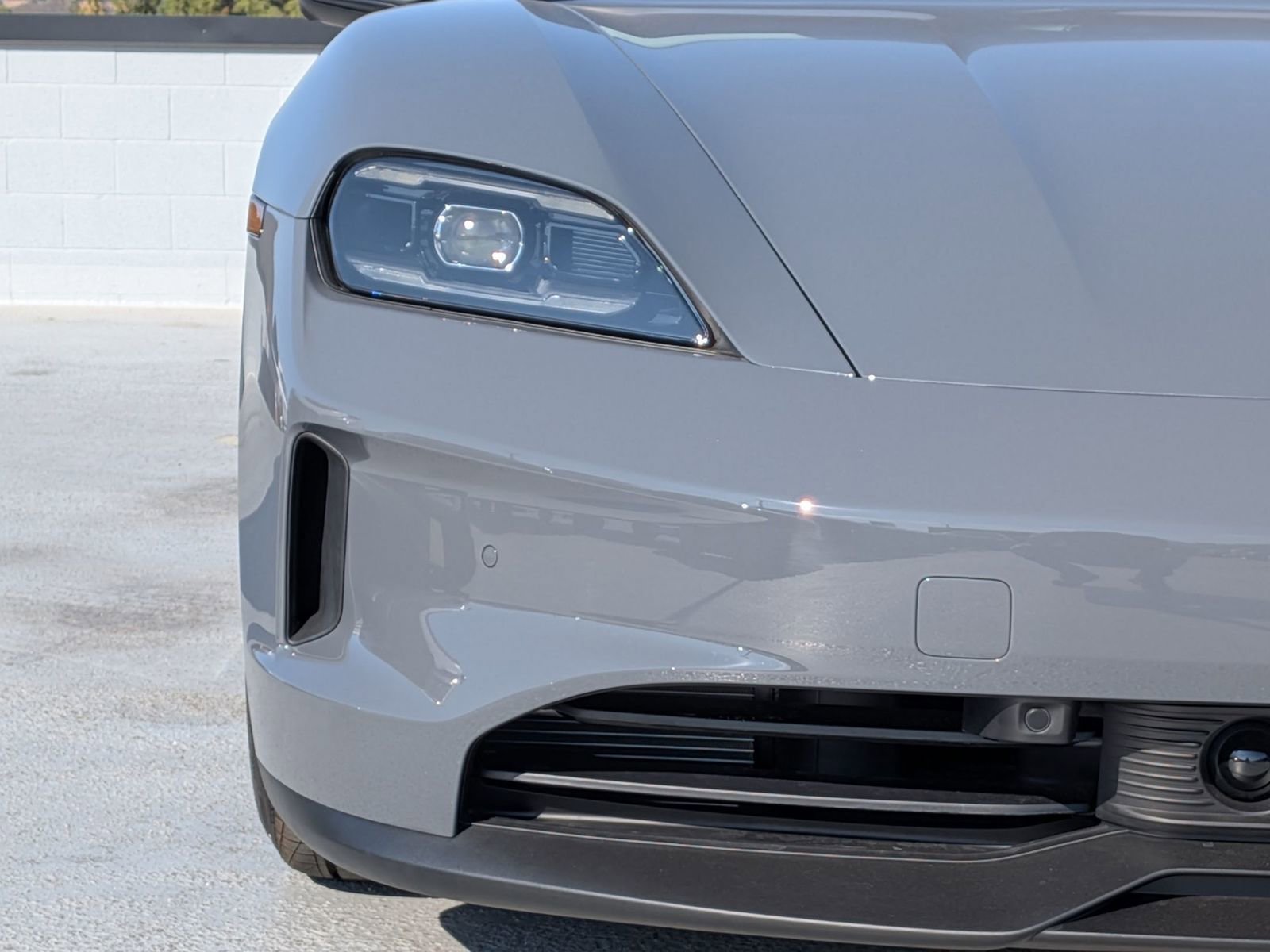 Used 2026 Porsche Taycan image 12