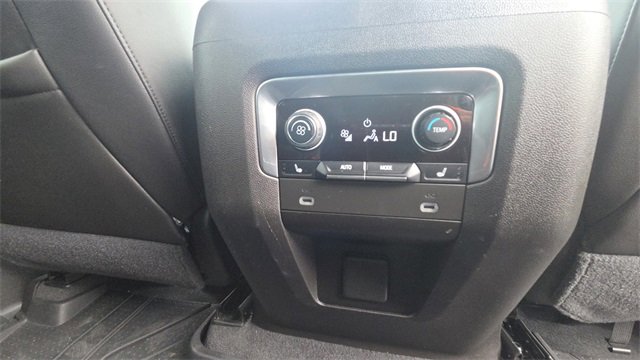 Used 2021 Chevrolet Tahoe LT w/ LT Signature Package image 18