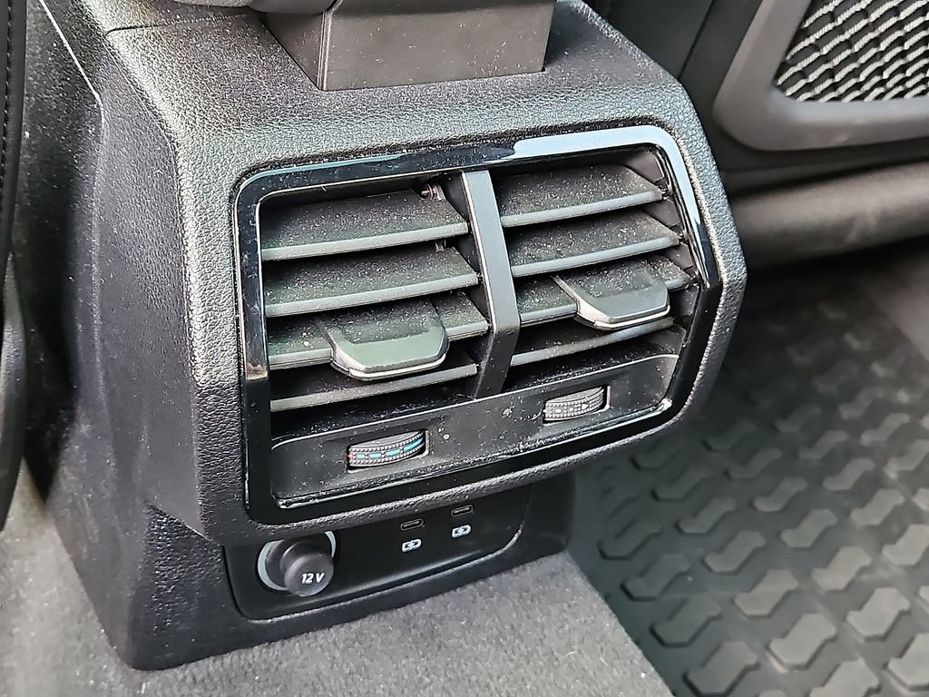 Used 2024 Audi Q3 2.0T Premium w/ Convenience Package image 11