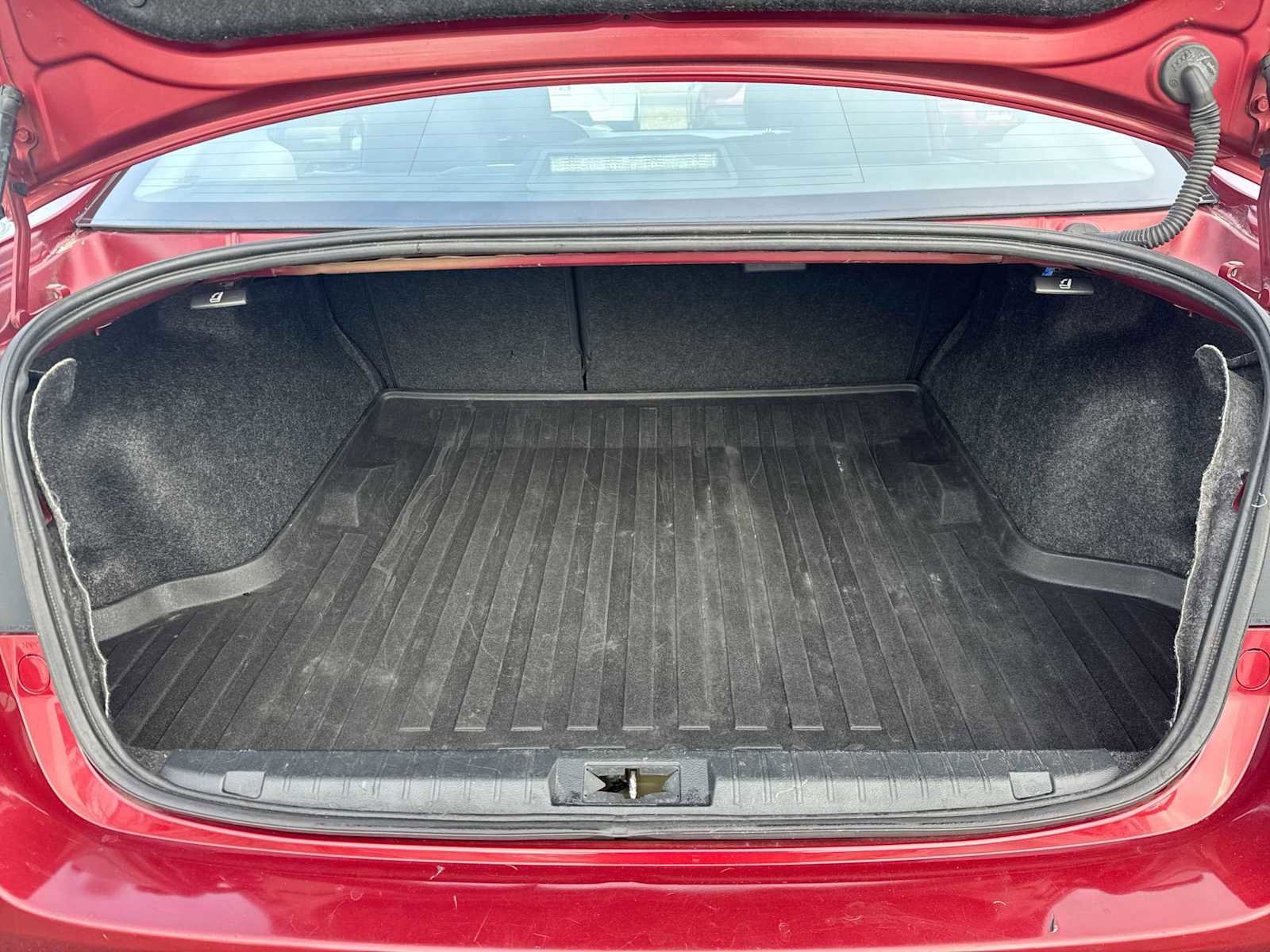 Used 2015 Subaru Legacy 2.5i Limited image 32