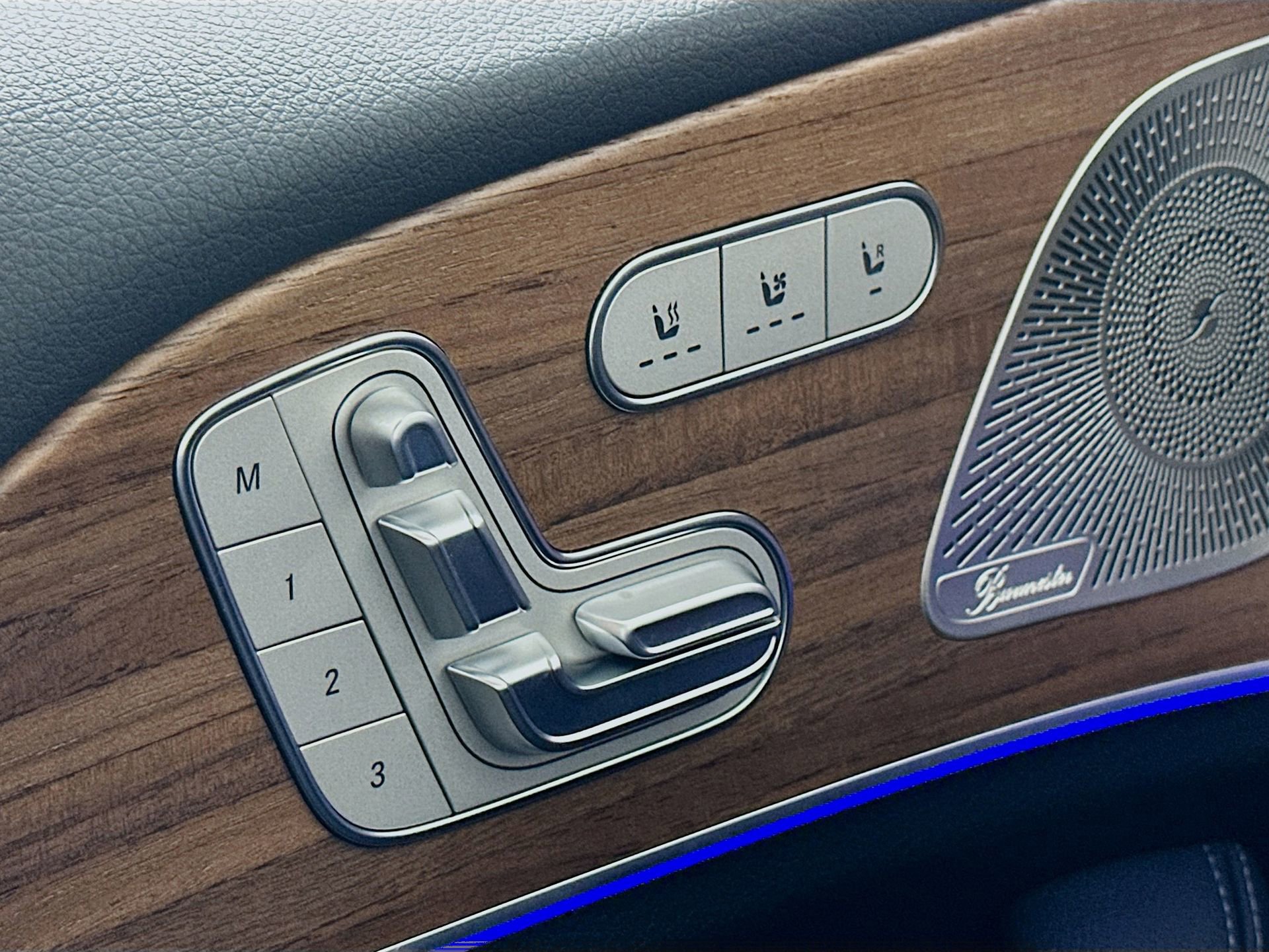 Certified 2025 Mercedes-Benz GLE 350 4MATIC image 22