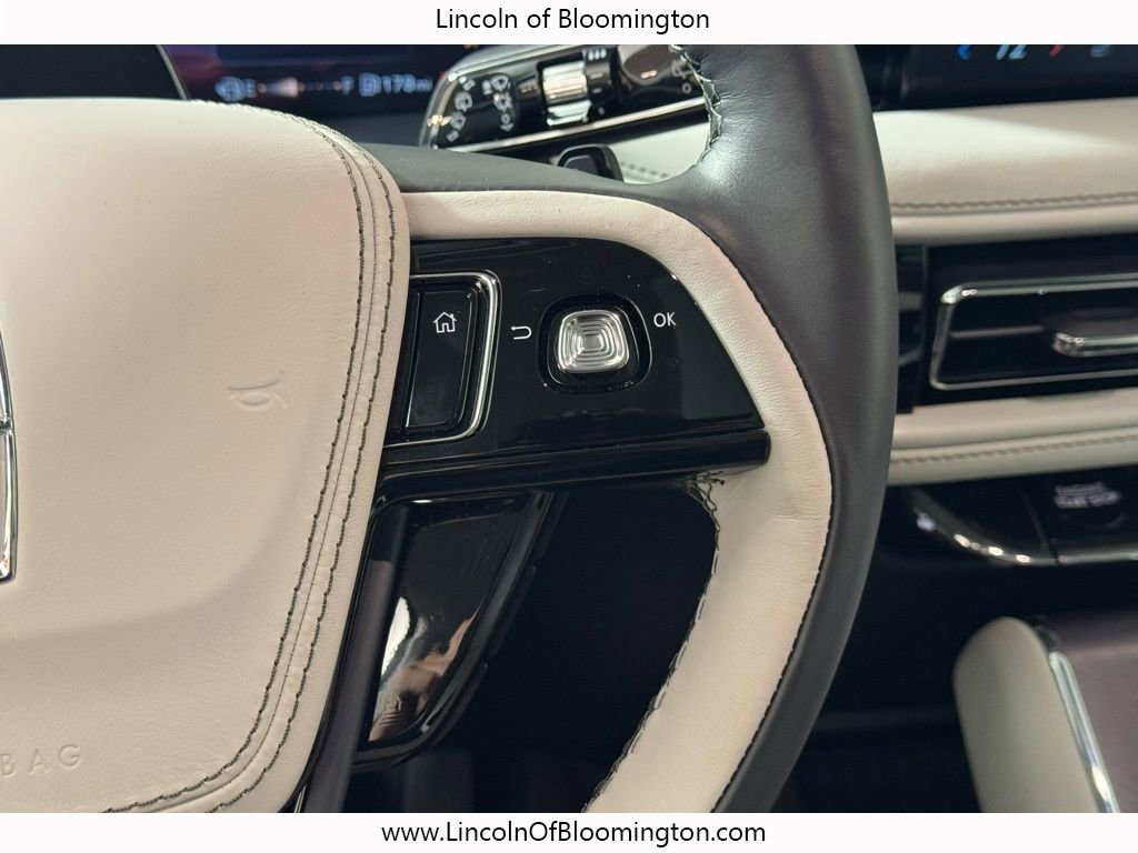 Used 2025 Lincoln Aviator AWD w/ Equipment Group 101A image 28