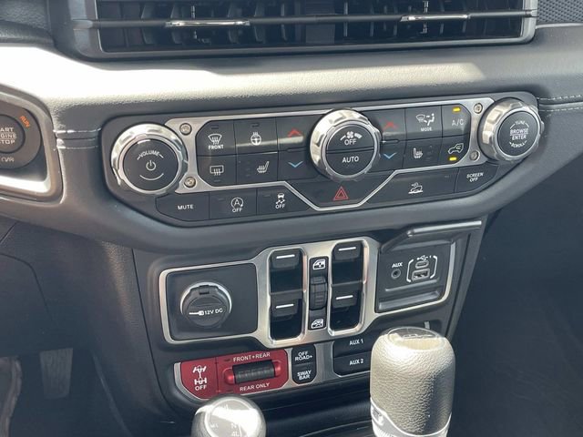 Used 2025 Jeep Gladiator Rubicon w/ Convenience Group AWD/4WD image 26