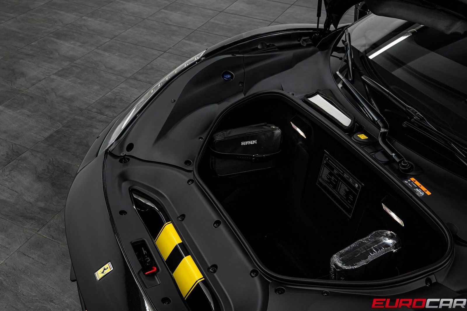 Used 2020 Ferrari 488 Pista Coupe image 11