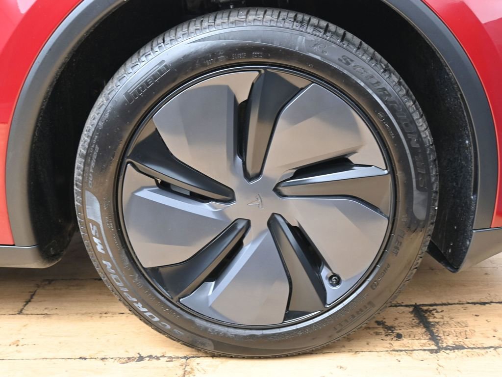 Used 2026 Tesla Model Y AWD image 13
