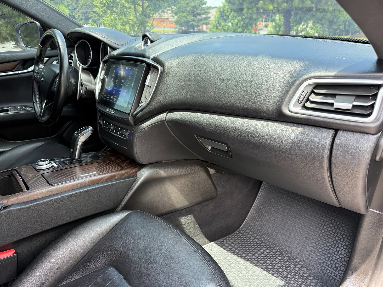 Used 2019 Maserati Ghibli RWD image 24