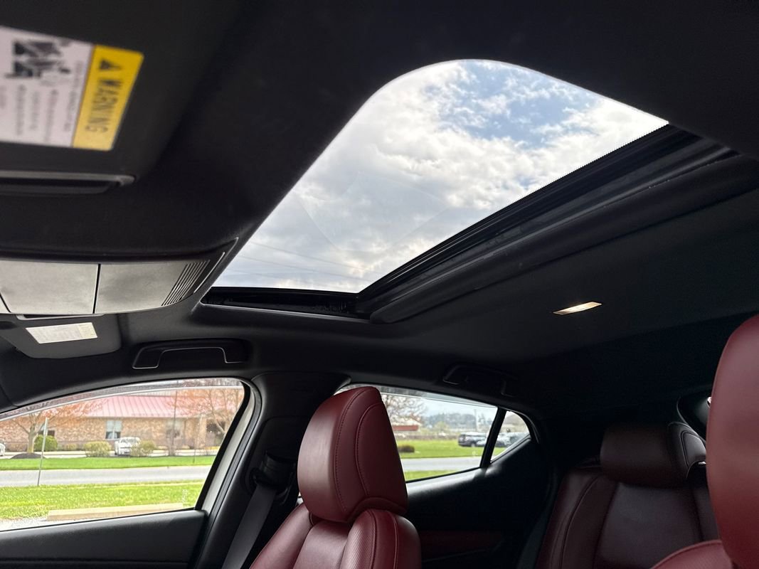 Used 2021 MAZDA MAZDA3 Hatchback w/ Appearance Package AWD/4WD image 25