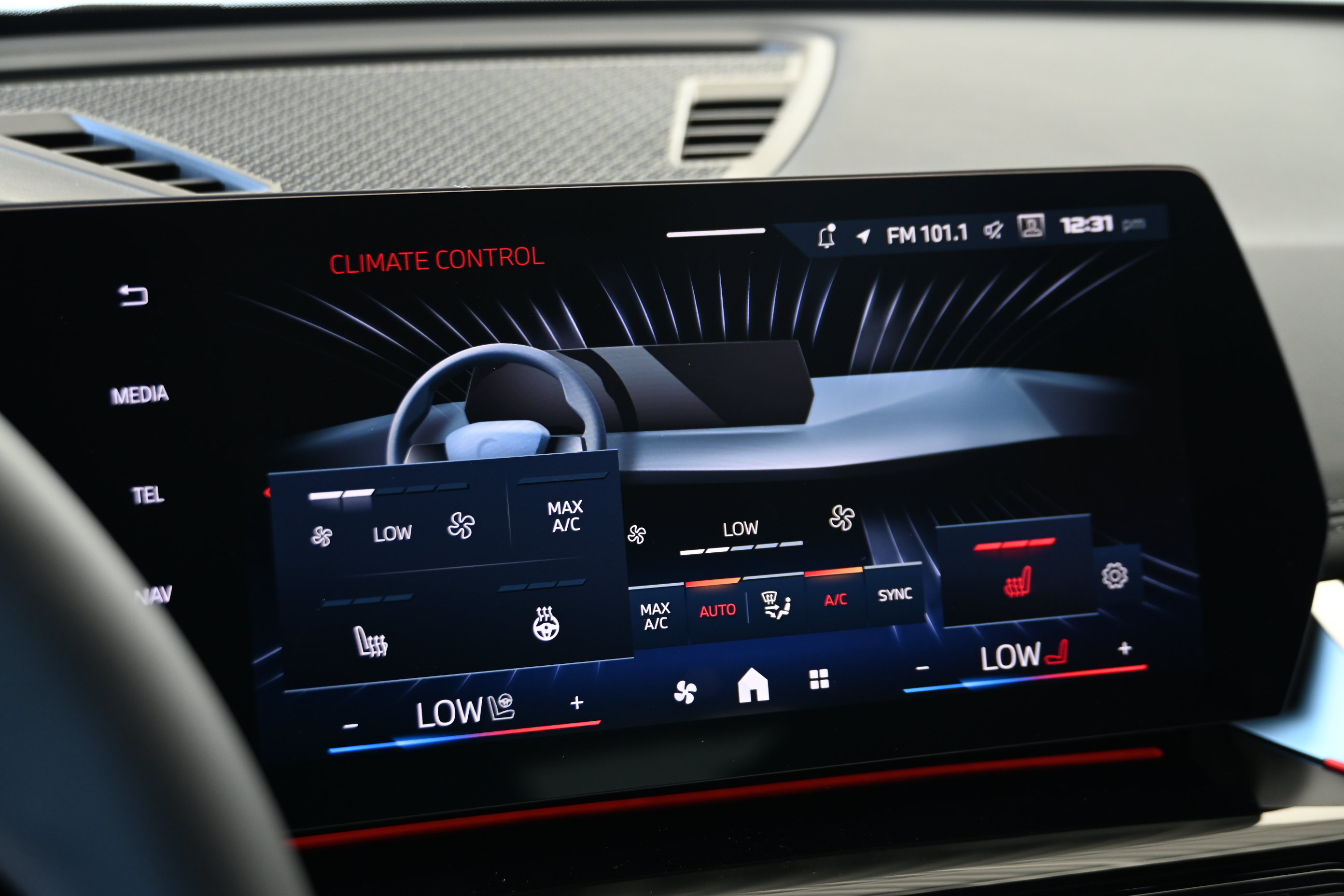 New 2027 BMW X1 M35i AWD/4WD image 18