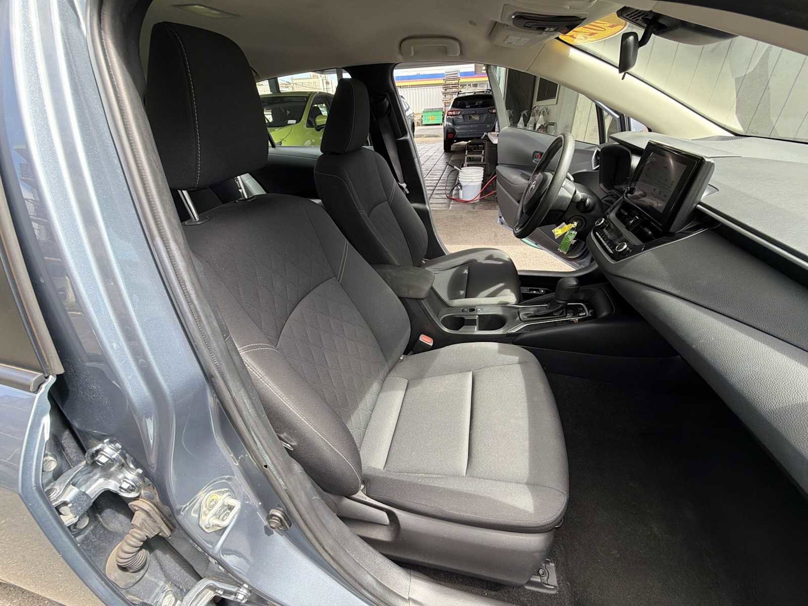 Used 2023 Toyota Corolla LE image 21