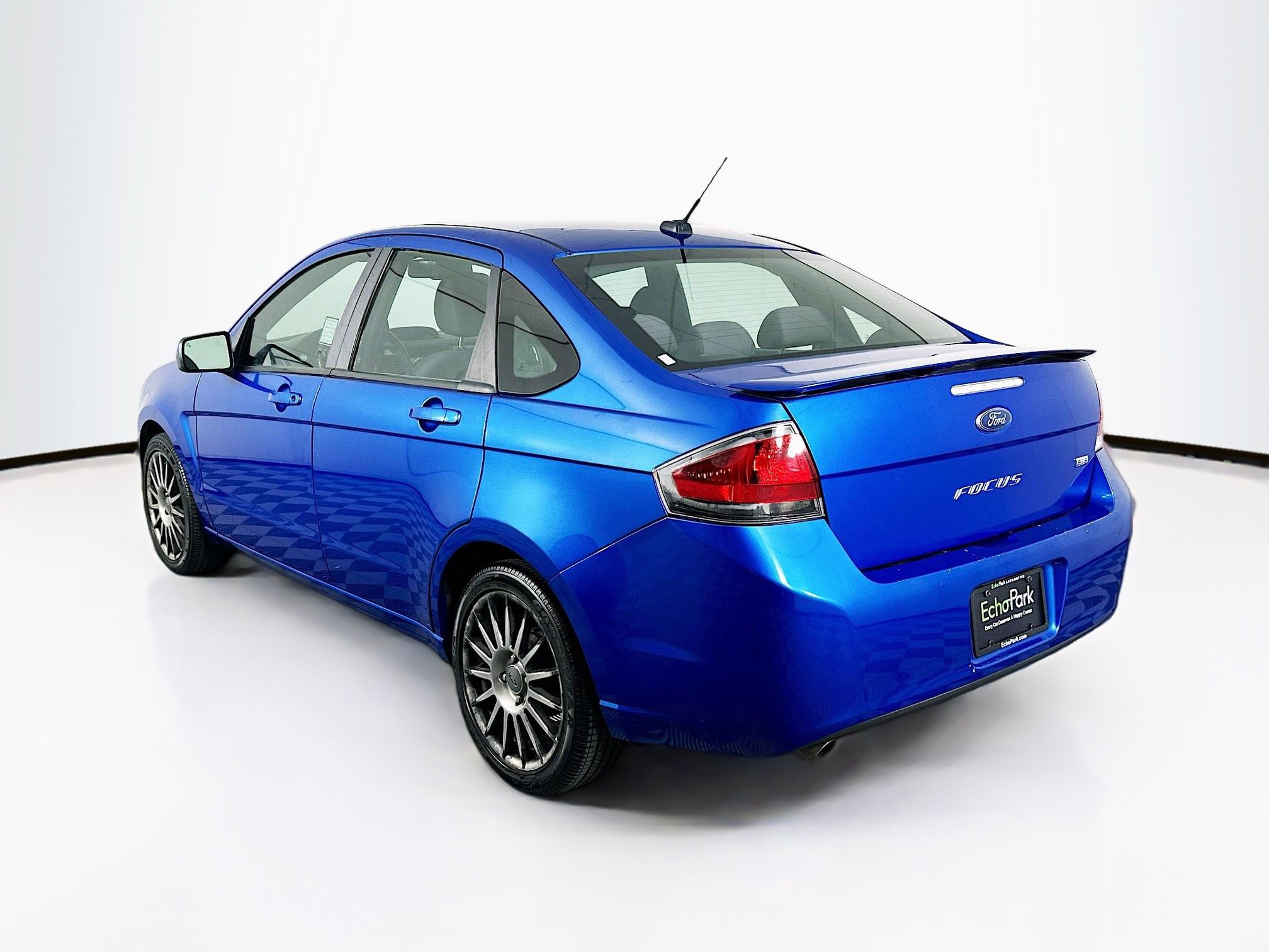 Used 2011 Ford Focus SES w/ 401A Rapid Spec Order Code FWD image 5