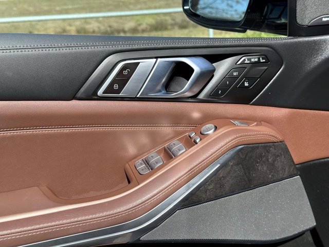 Certified 2024 BMW X7 M60i w/ Climate Comfort Package image 20