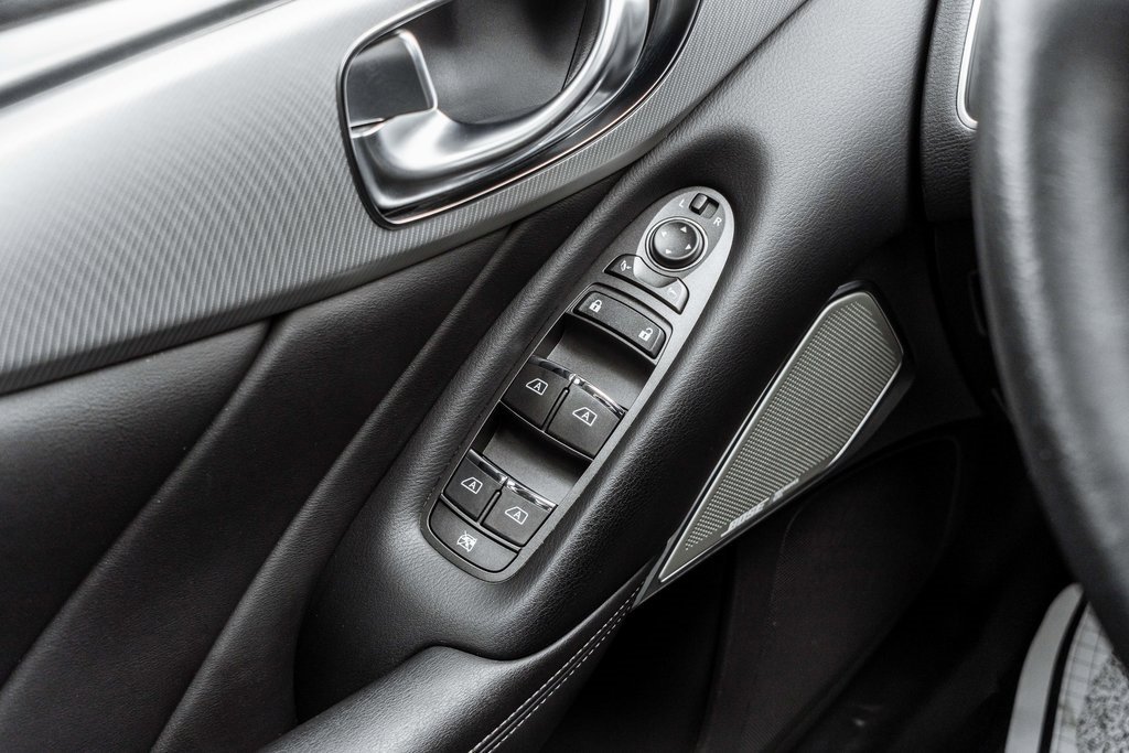 Used 2023 INFINITI Q50 Luxe image 16