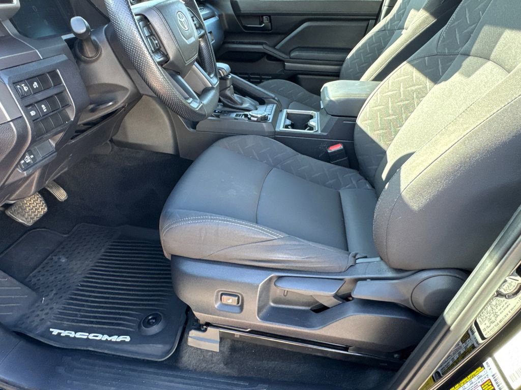 Certified 2025 Toyota Tacoma SR5 image 9
