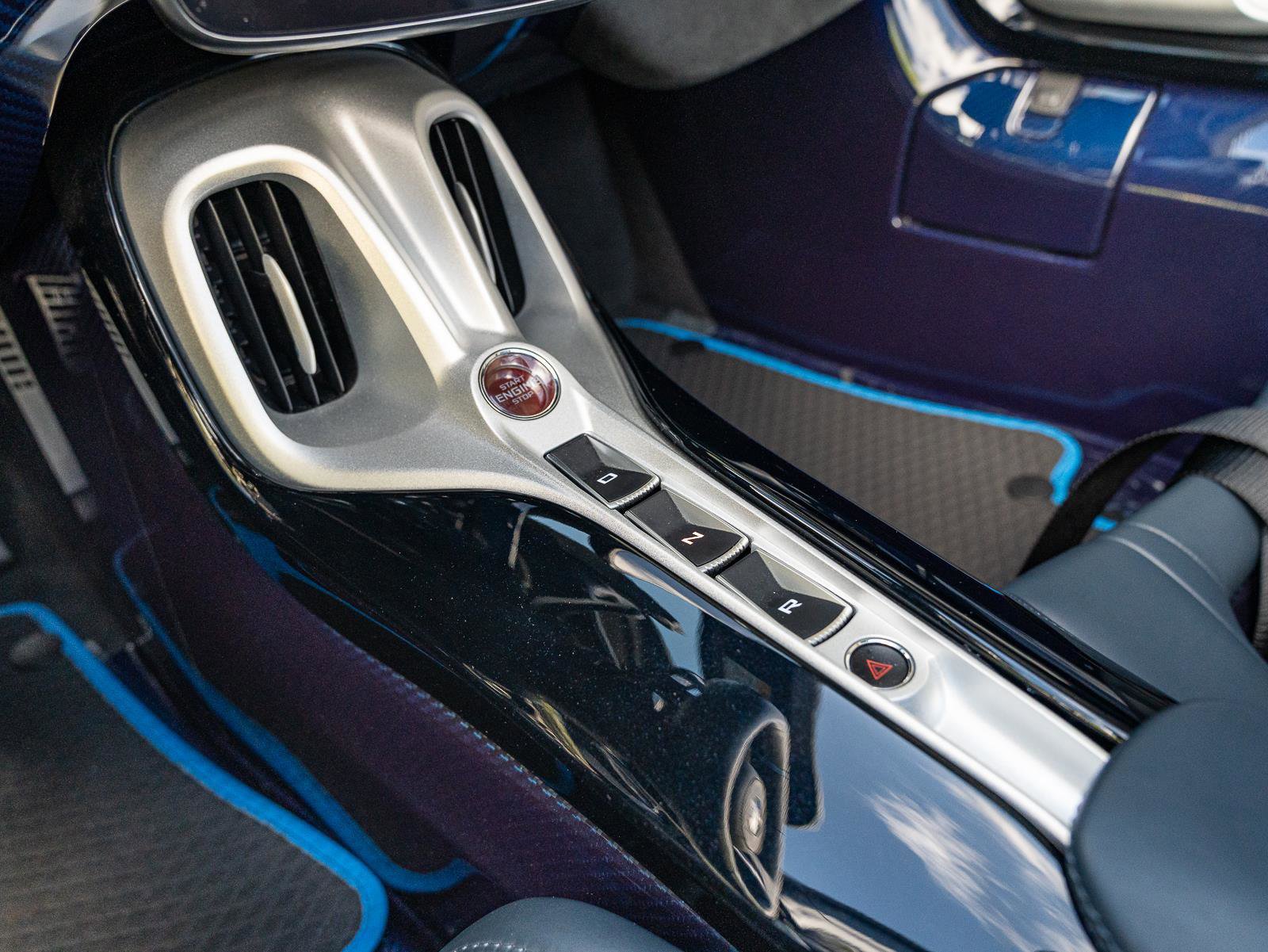 Used 2021 McLaren Elva RWD image 30