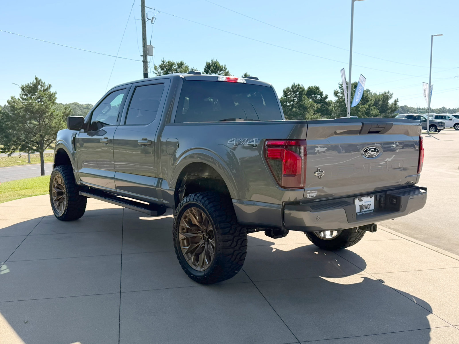 Used 2026 Ford F150 XLT AWD/4WD image 4
