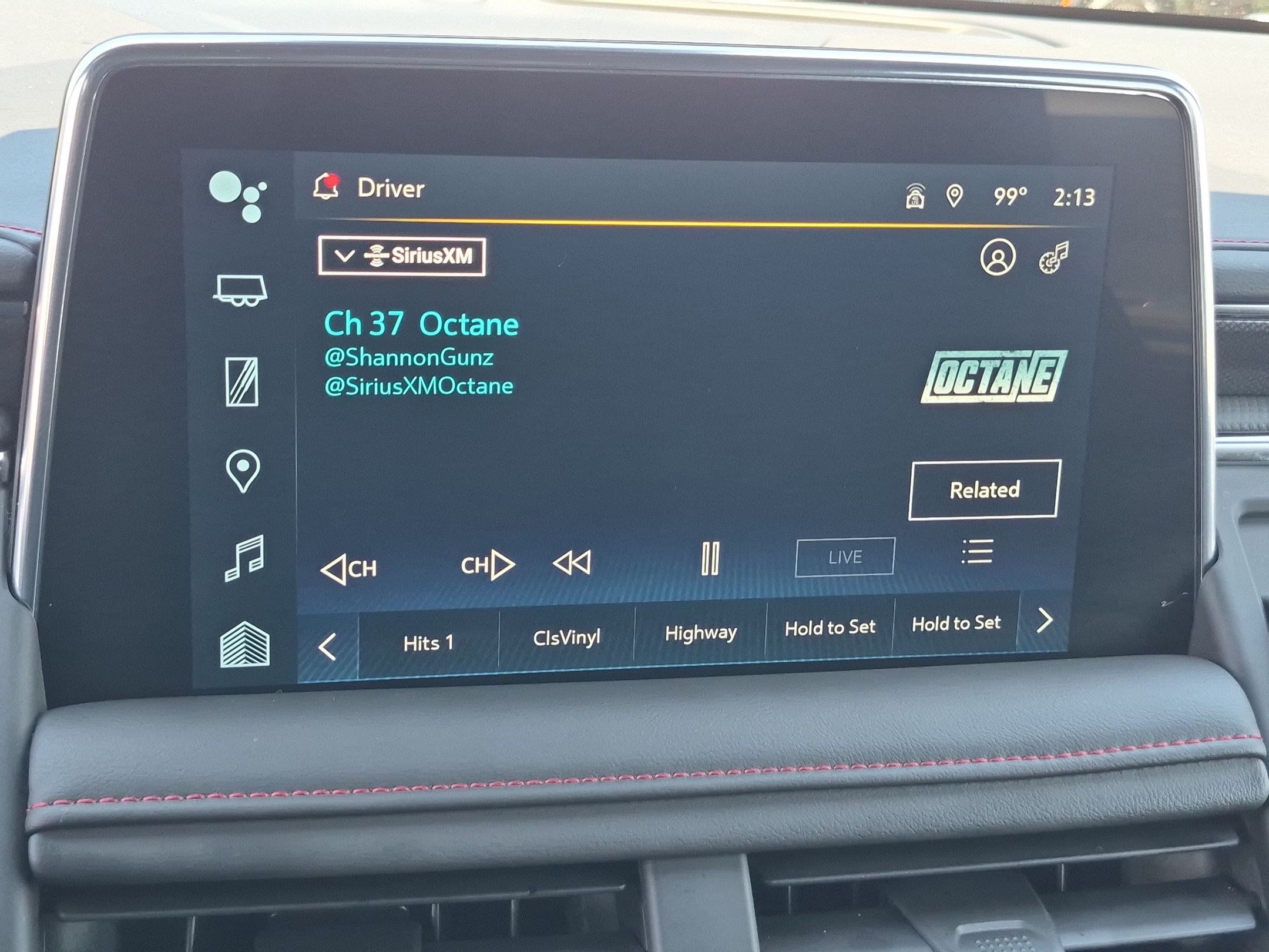 Used 2023 Chevrolet Suburban RST AWD/4WD image 23