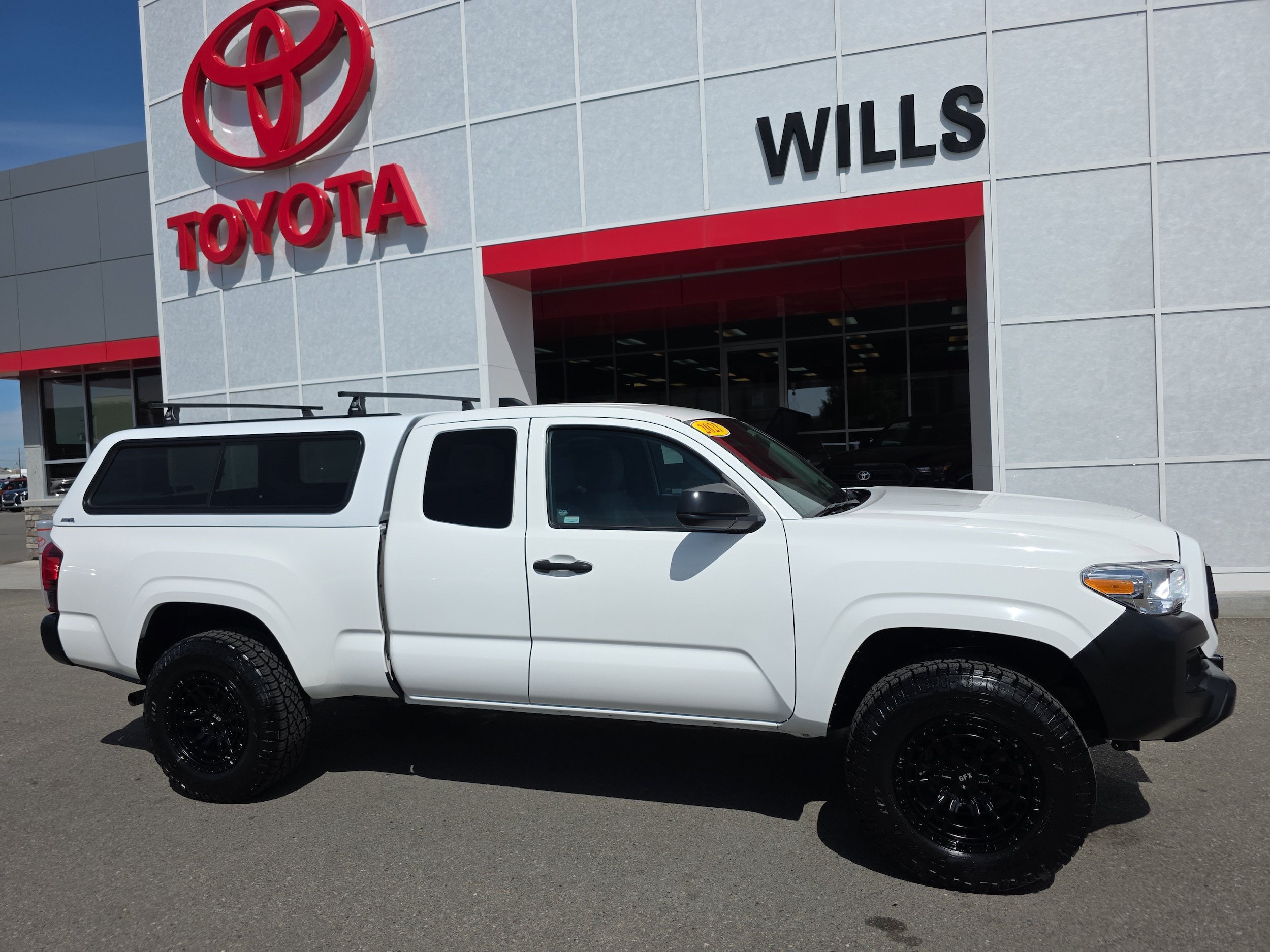 Used 2021 Toyota Tacoma SR RWD image 1
