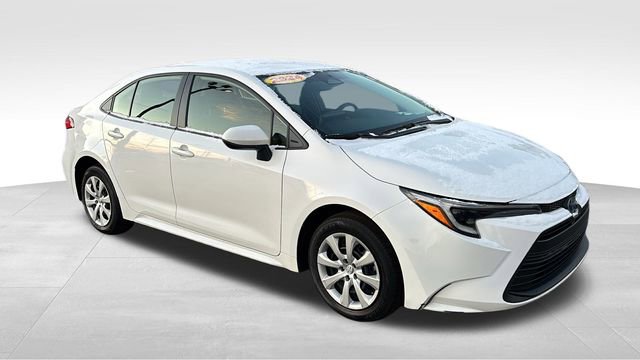 Used 2024 Toyota Corolla LE image 28