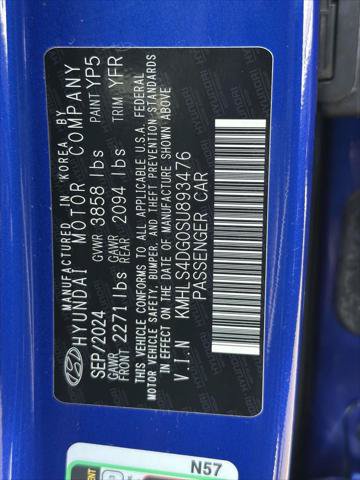 Certified 2025 Hyundai Elantra SEL FWD image 37
