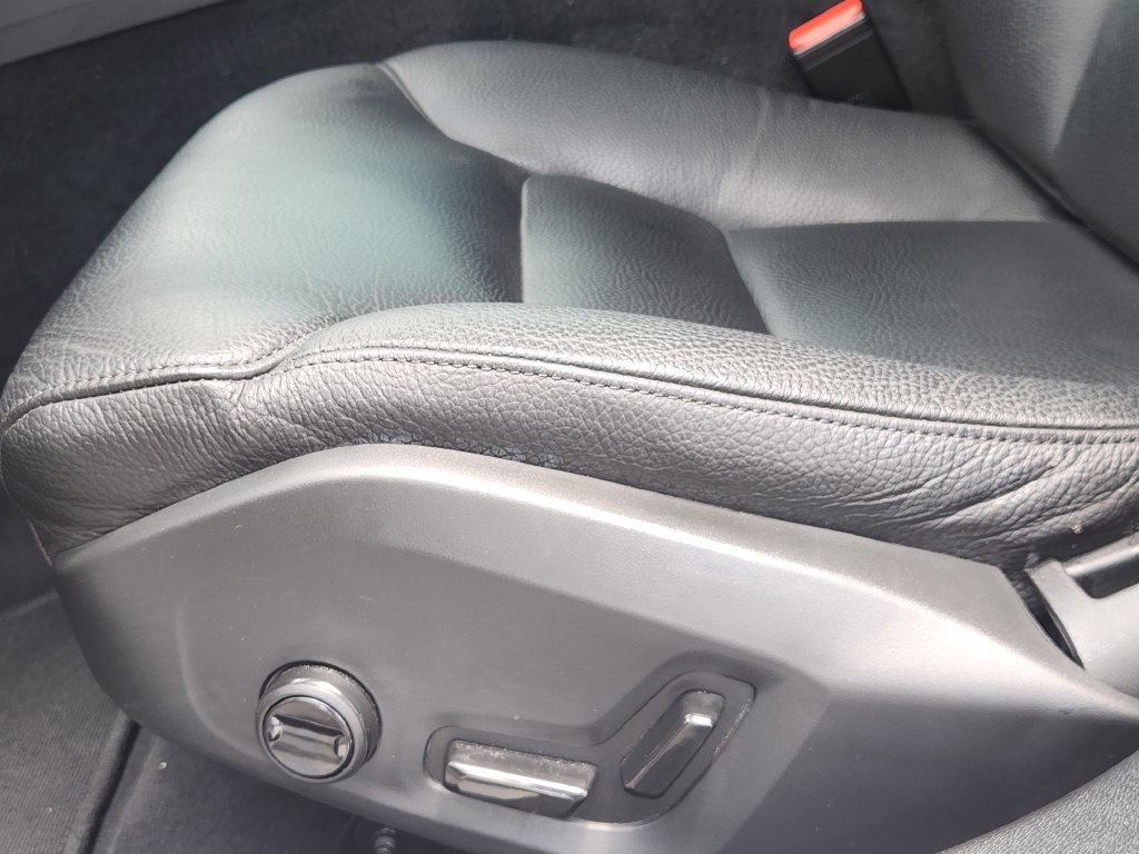 Used 2024 Volvo S60 B5 Plus AWD/4WD image 21