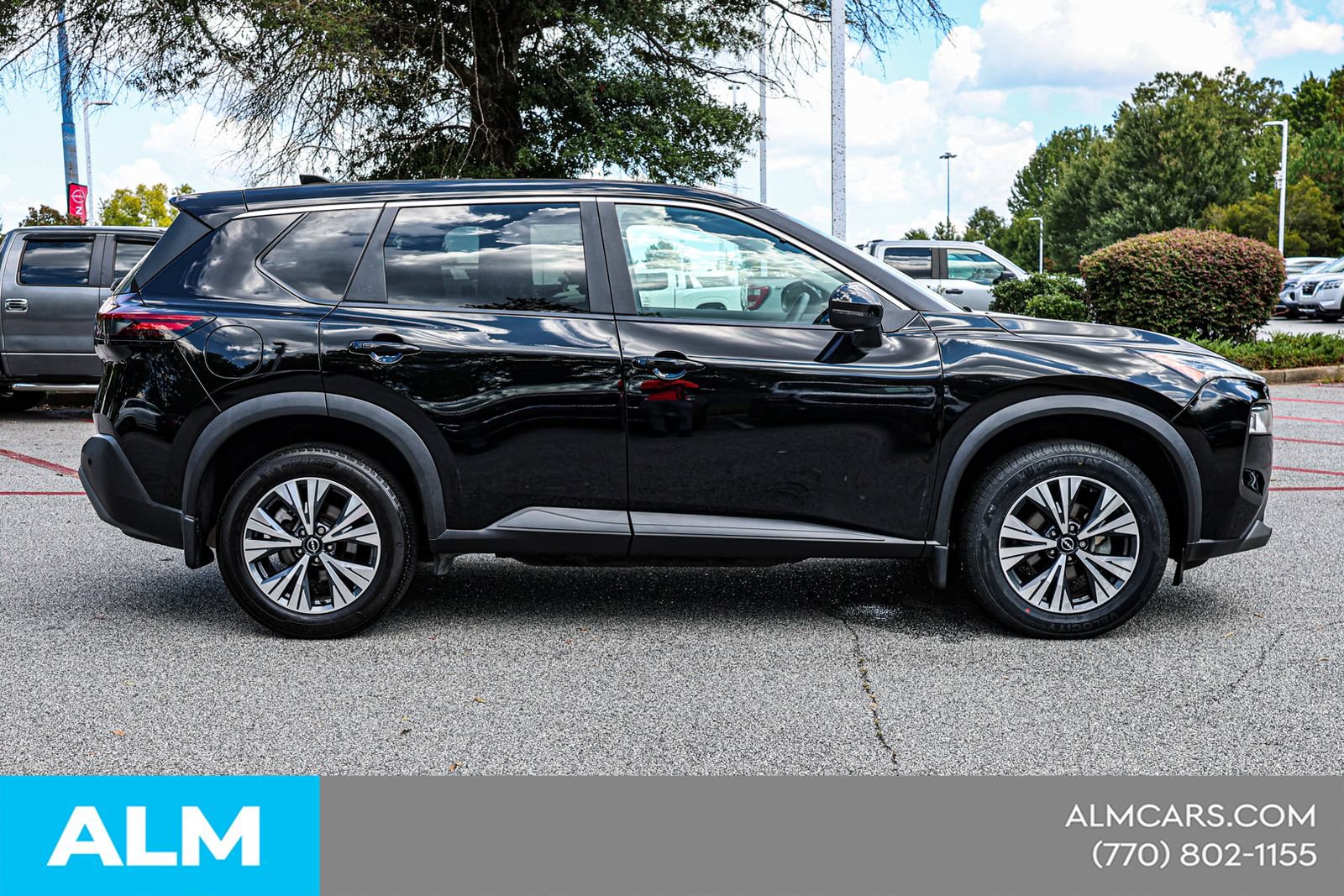 Used 2023 Nissan Rogue SV FWD image 10