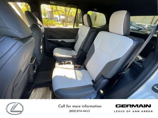 New 2026 Lexus TX 500h AWD image 12
