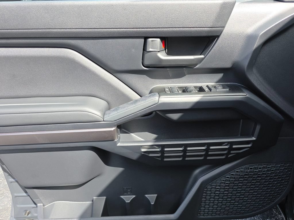 New 2026 Toyota 4Runner SR5 AWD/4WD image 26