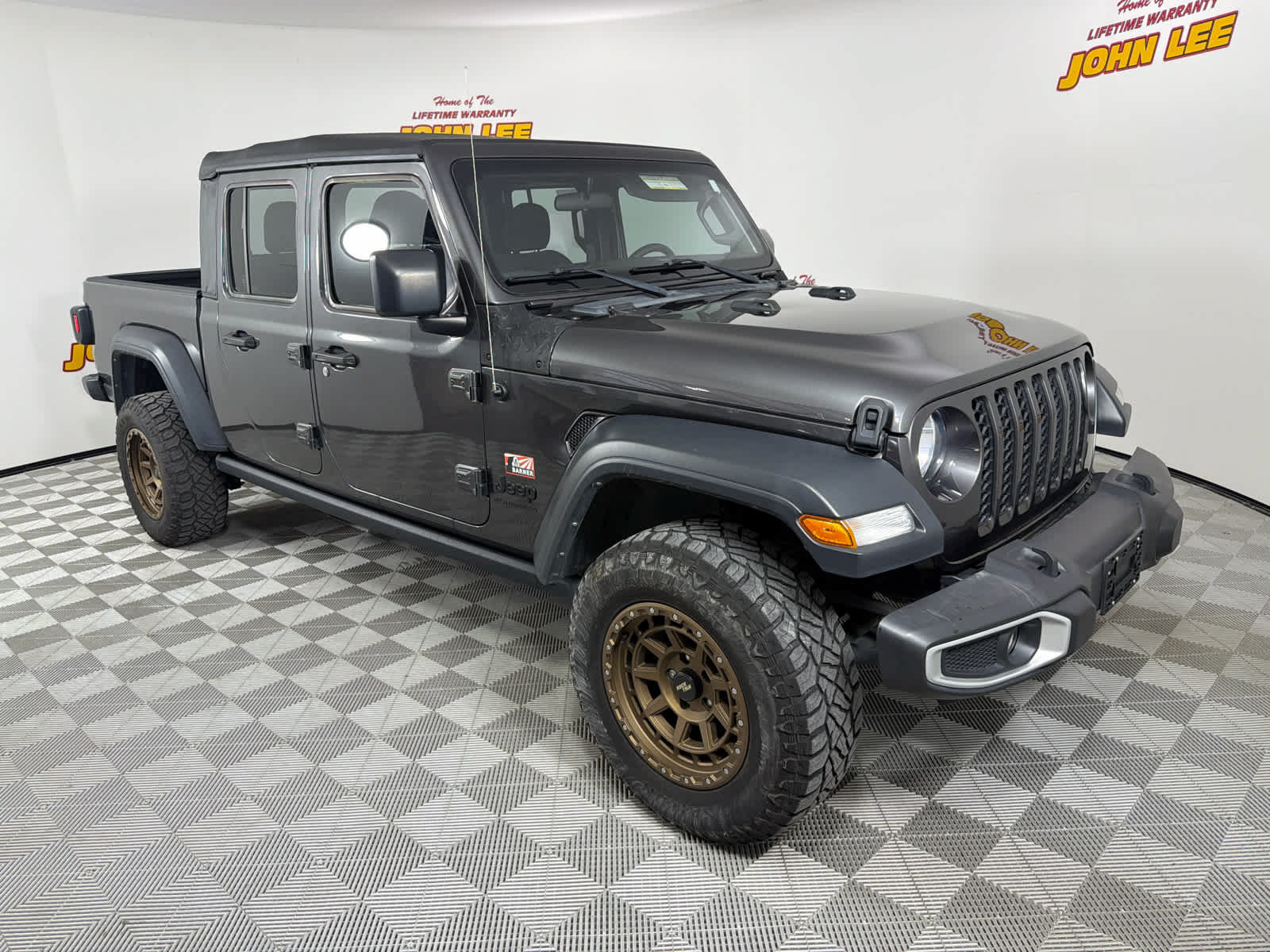 Used 2023 Jeep Gladiator Sport w/ Trailer Tow Package AWD/4WD image 8