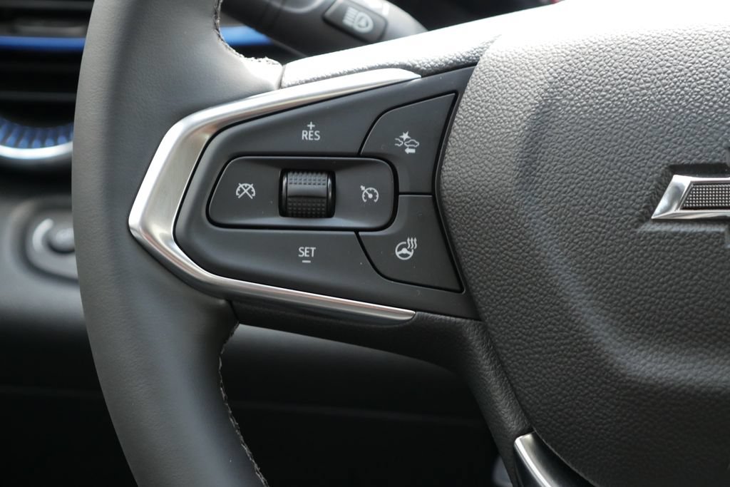 New 2026 Chevrolet Trax LT w/ Sunroof Package FWD image 15