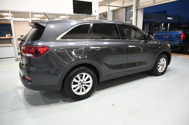 Used 2019 Kia Sorento LX image 5