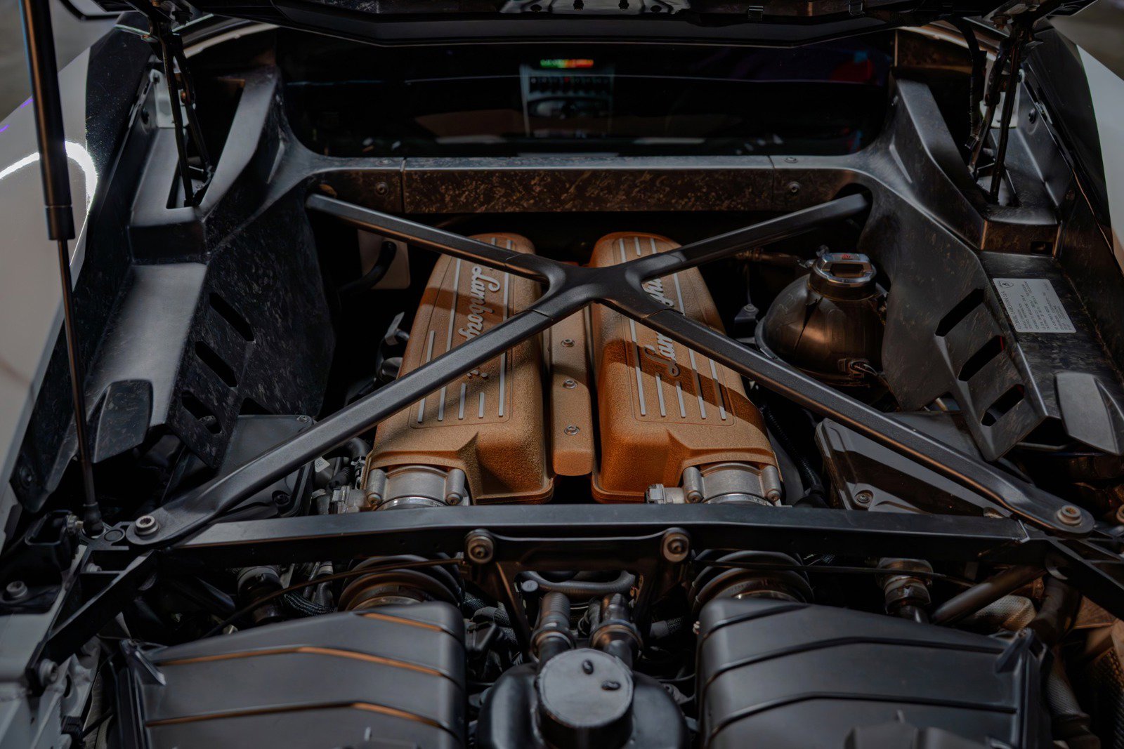 Used 2018 Lamborghini Huracan Performante image 45