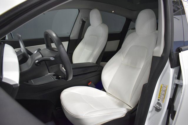 Used 2021 Tesla Model Y Long Range image 5