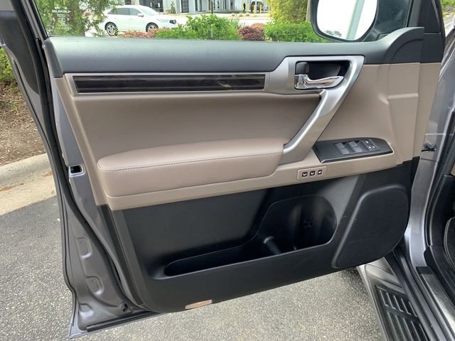 Used 2023 Lexus GX 460 Premium w/ Premium Package AWD/4WD image 17
