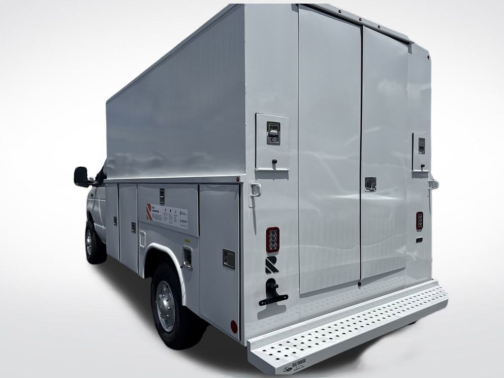 New 2025 Ford E-350 and Econoline 350 Super Duty w/ Power Equipment Group RWD image 9