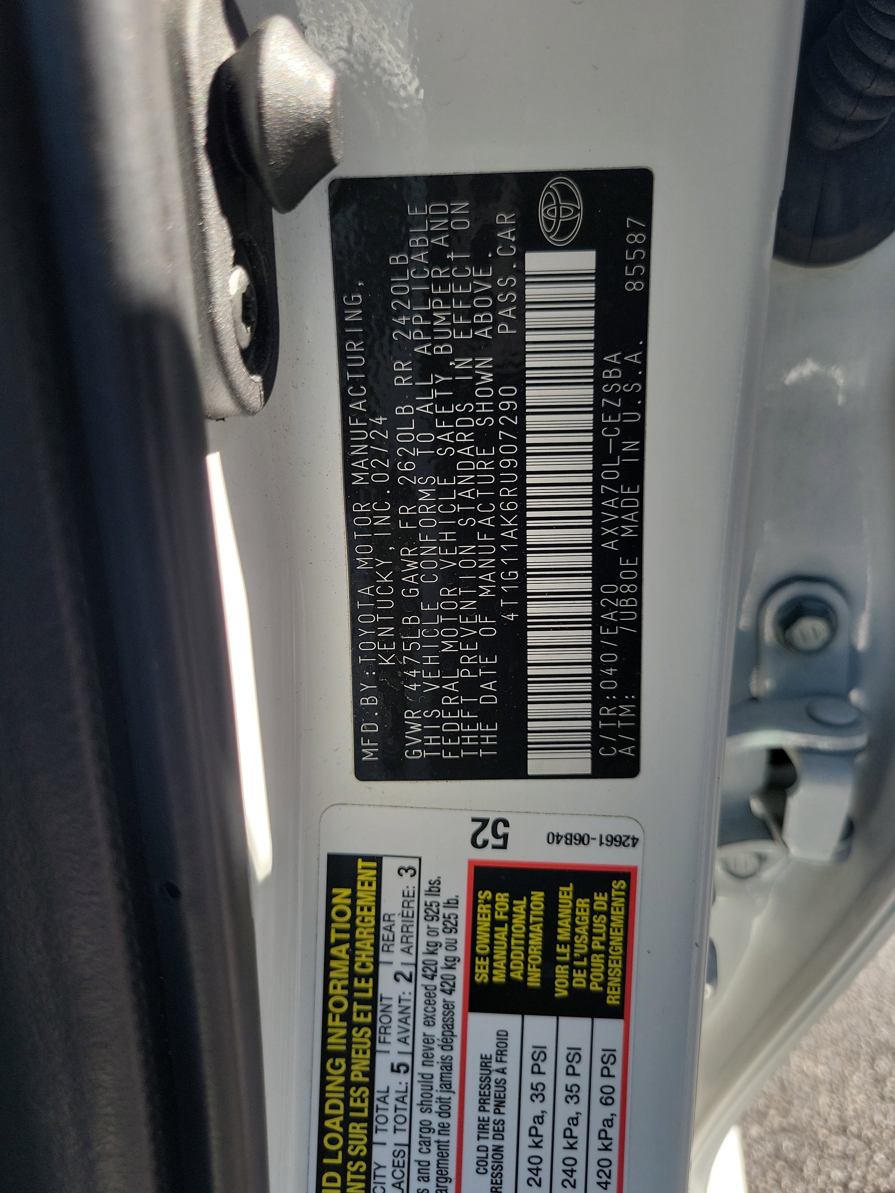 Used 2024 Toyota Camry SE image 31