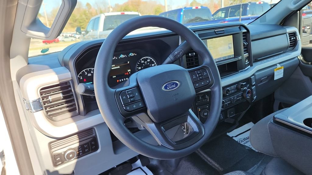 Used 2026 Ford F350 XLT AWD/4WD image 18