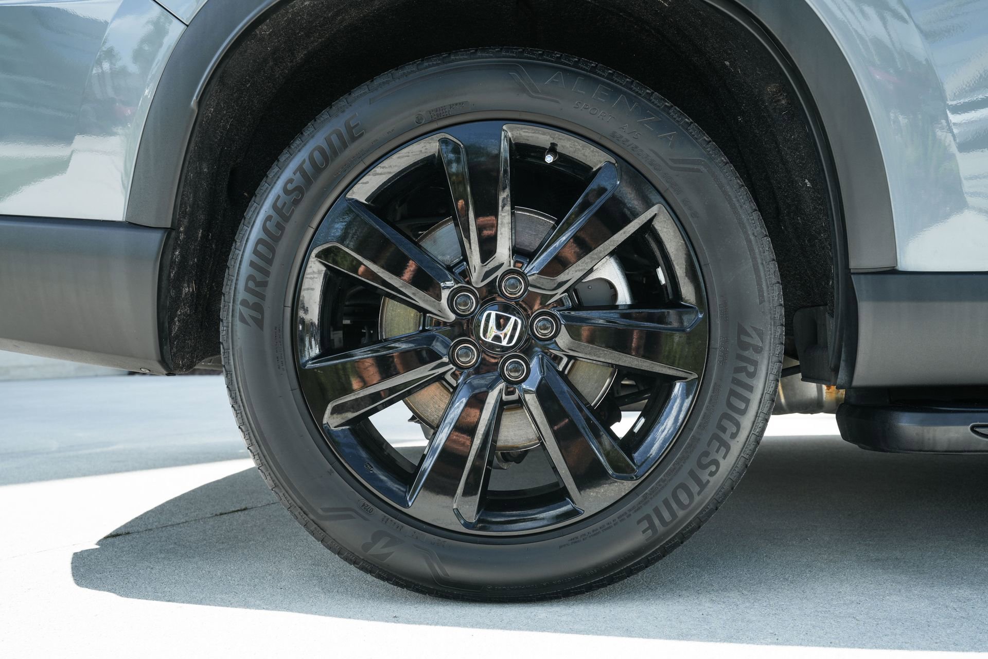 Used 2025 Honda Pilot Black Edition image 27