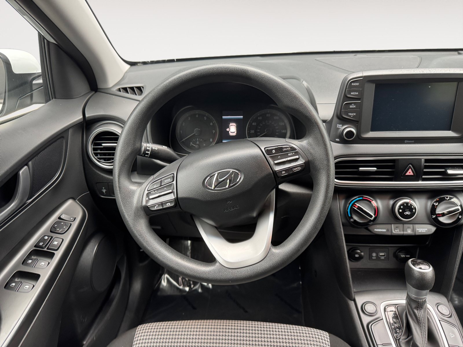 Used 2021 Hyundai Kona SE AWD/4WD image 12