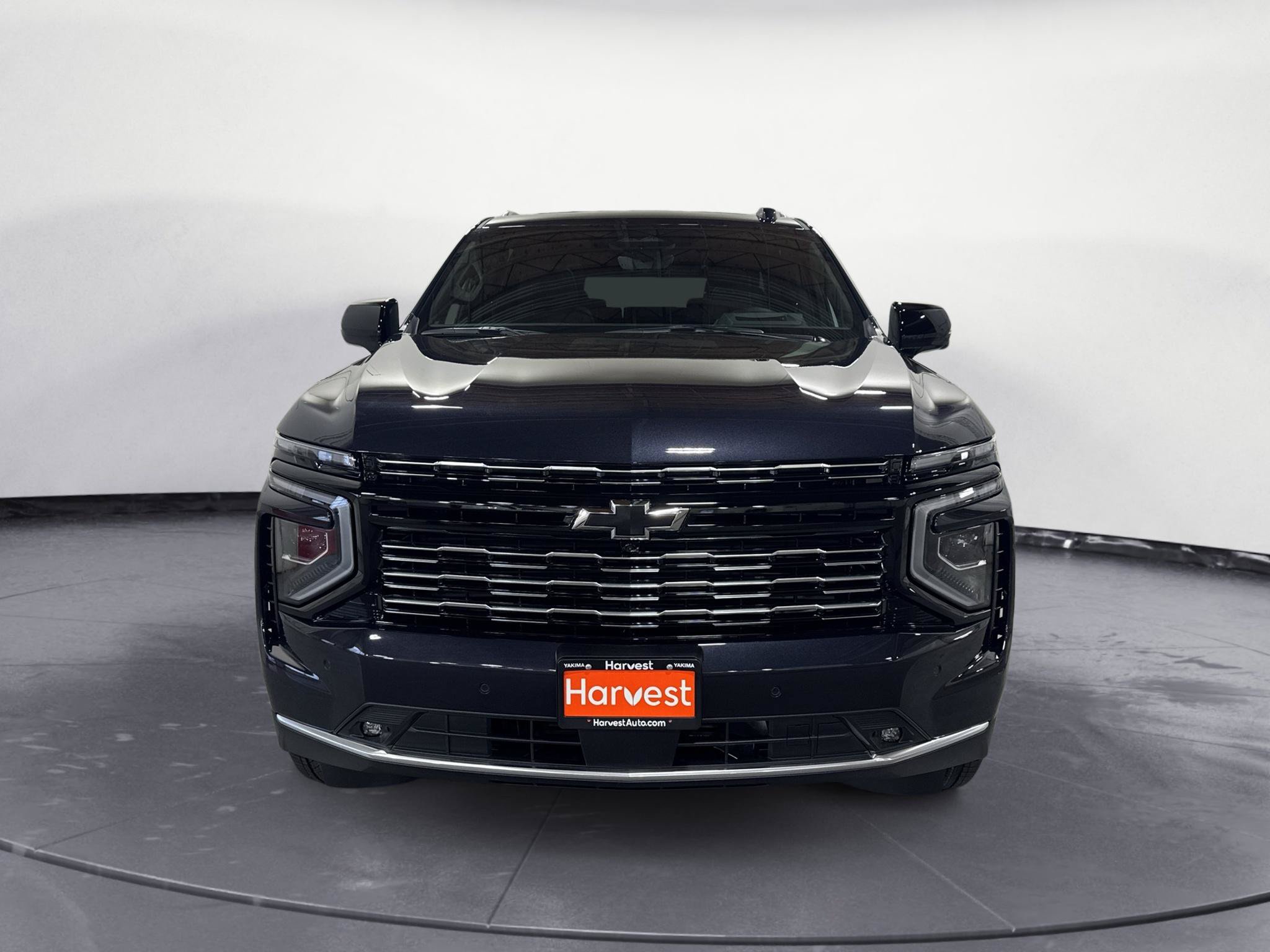 New 2027 Chevrolet Suburban High Country AWD/4WD image 2