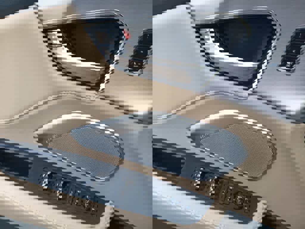 Used 2023 Acura RDX AWD w/ Technology Package image 16